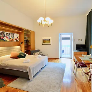 schonbrunnerstrasse-by-easybb.vienna-besthotels.com/