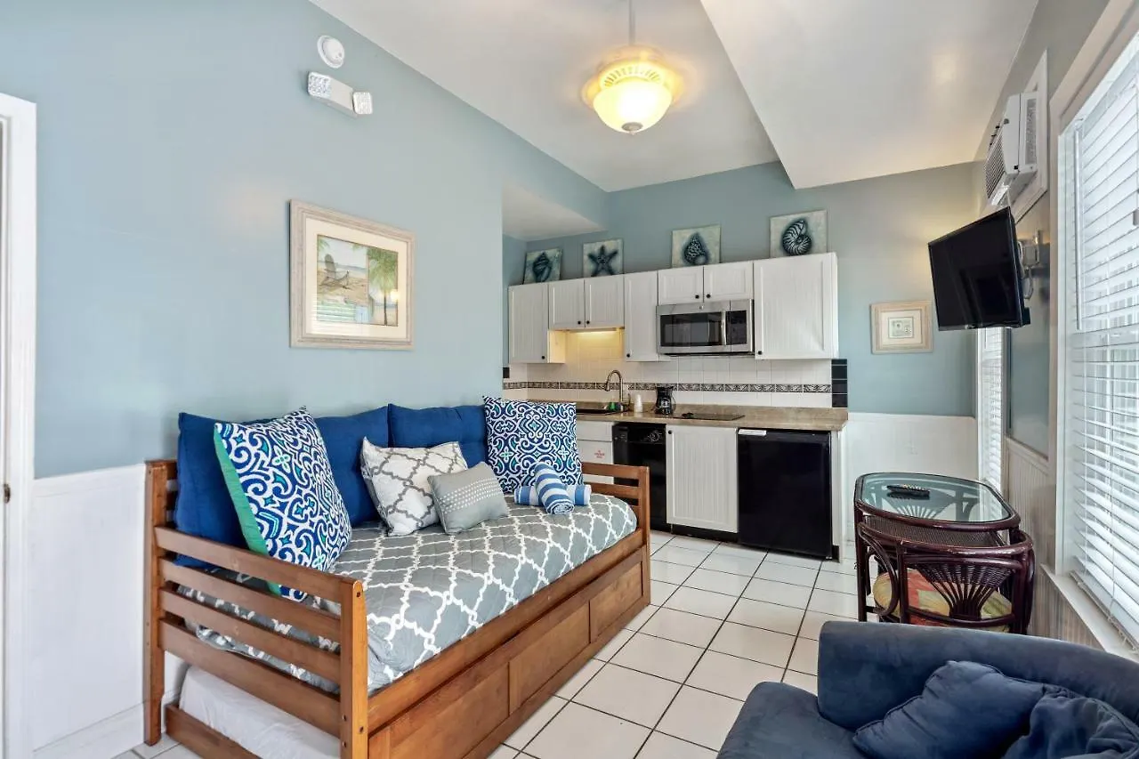 Colors On White Apartment Key West United States